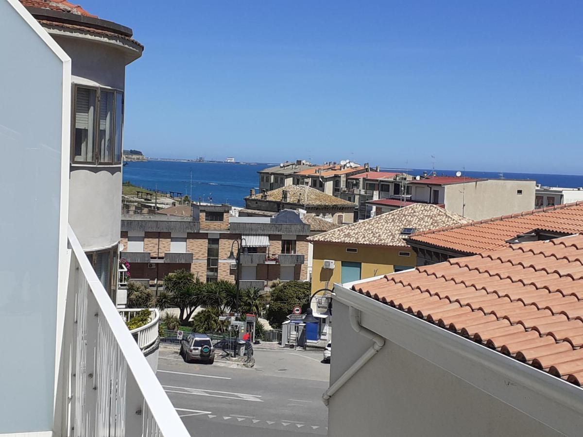 Apartament Lo Scorcio Sul Mare Marina di San Vito Zewnętrze zdjęcie